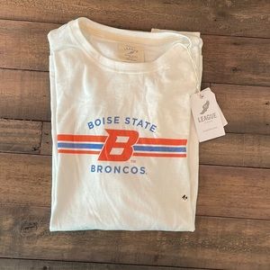 BOISE STATE  Women’s LS tee Medium white